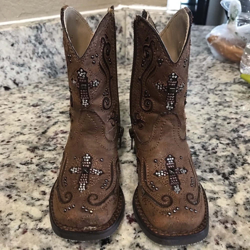 Girl boots